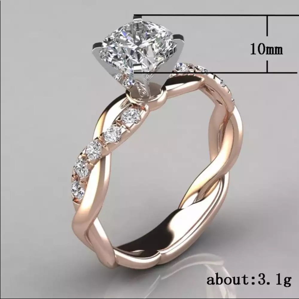 Gorgeous Engagement Ring - Picture 3 of 3